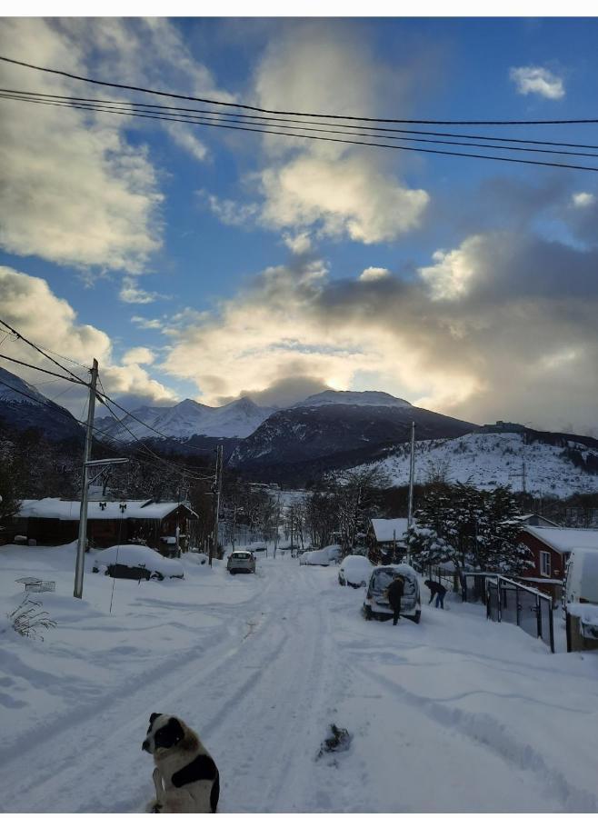 Appartamento Departamento Pájaro Carpintero Ushuaia Esterno foto